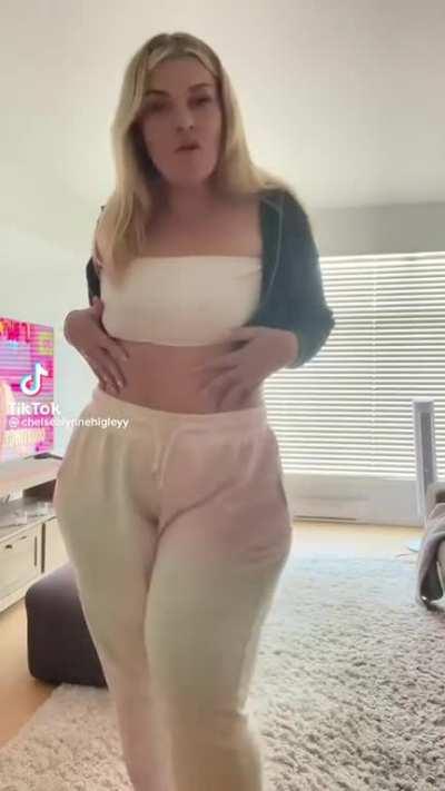 Chelsea (@chelsealynnehigleyy)