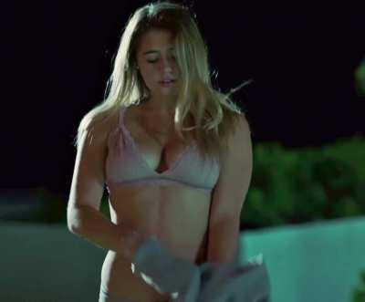 Lia Marie Johnson in T@gged [S2E5-2017]