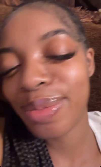 This bih lips so juicy