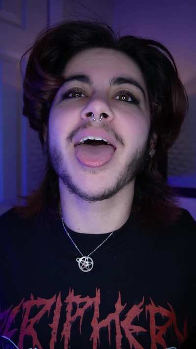 I’m strongly considering nipple piercings 😳