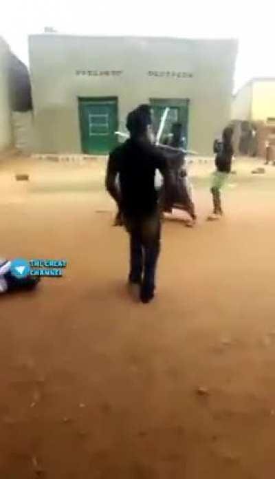 Из цикла: в мире животных..