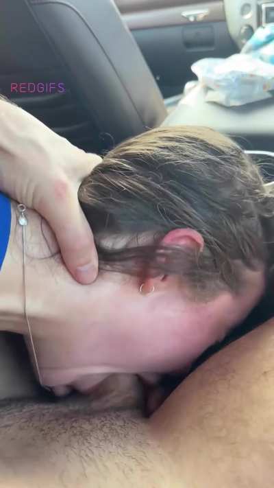 Love when a gooner volunteers their throat