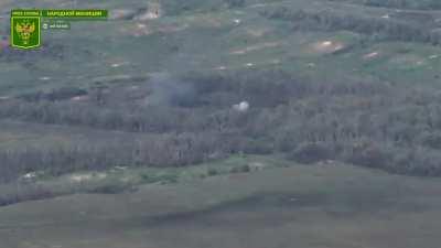 RU pov: Russian forces fire shell AFU forest positions in Berestove with incendiary munitions