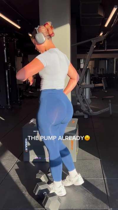 Best Cheeks I have ever seen