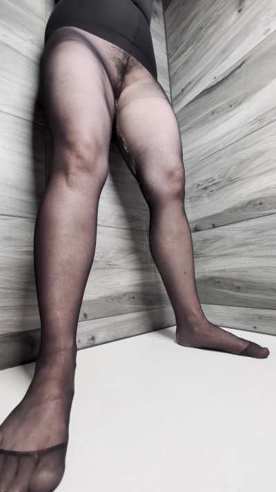 Magst du meine Strumpfhose tragen