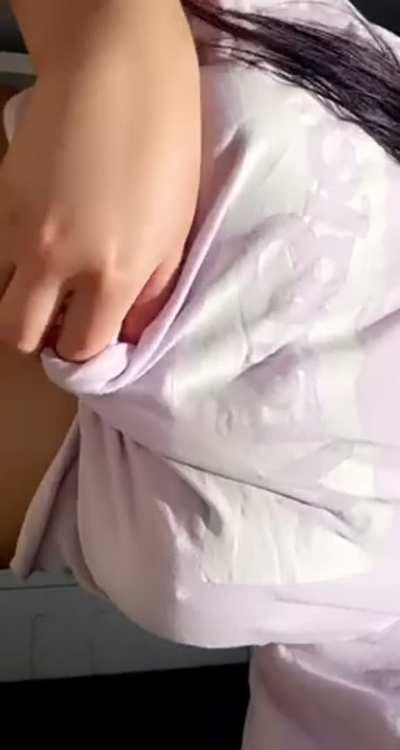 Perfect size for titty fucking 😉💦💦💦