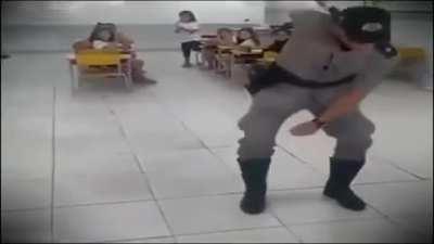 Cenas inéditas da luta de Vegeta com Majin Boo