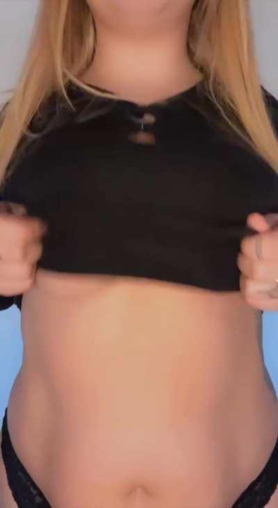 Are my goth tiddies big enough ? [18F]