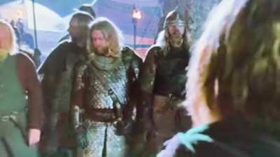 My own favorite LOTR extra: the “WTF, Theoden” man (over Theoden’s right shoulder in this clip