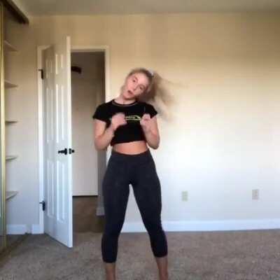 Nastassia ass so big is jiggles