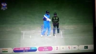 At this point, I was just feeling bad for them😂