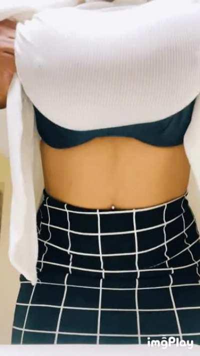 Showing my Juicy melons at work 🤫