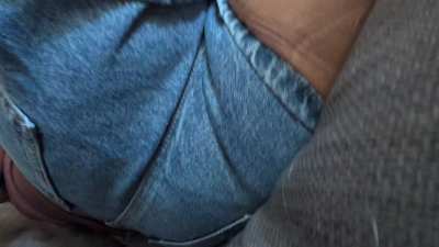 I like to let the tension out first thing in the morning 💨