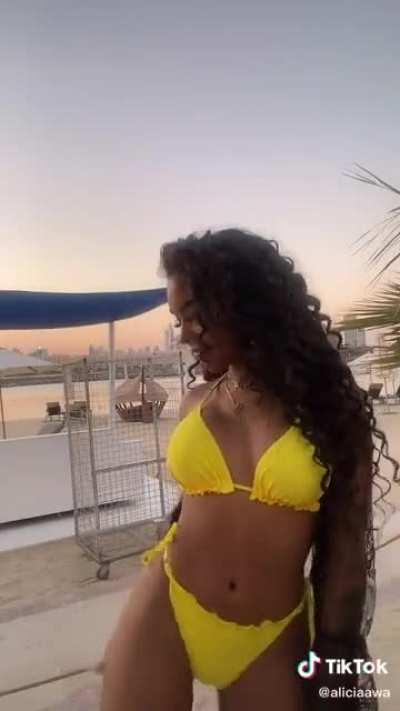 Bikini💦👉🏻👌🏻