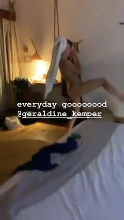 Geraldine Kemper doet een dansje