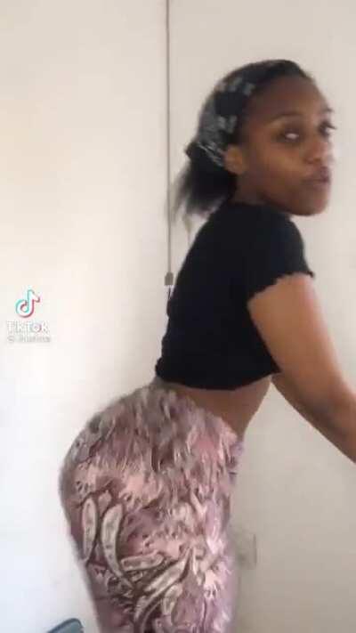 I love flare pants ❤️