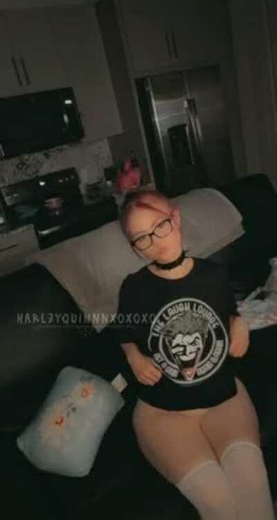 If you stopped scrolling please jerk off to me 🥺