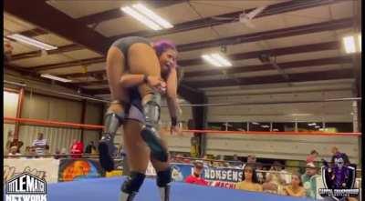 Willow drops Savannah 💪🏽