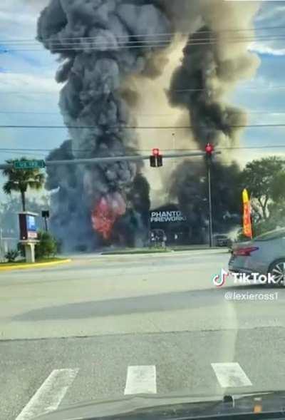 Melbourne FL - Eyewitness reports says a car crashed in to the Phantom Fireworks store