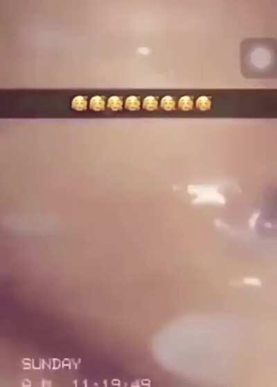 😂 nuted on that bitch face she be scamming tho don’t fuck with her