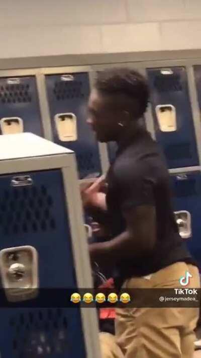 one of the worst cuts i've seen in a while bro 😭