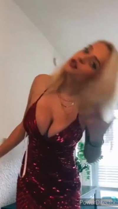 Blonde Jessica Rabbit