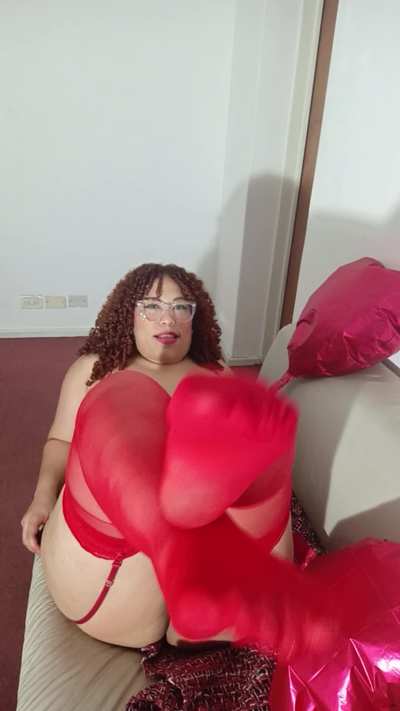 Perfect… stay there, under my feet