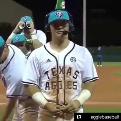 To make an interview