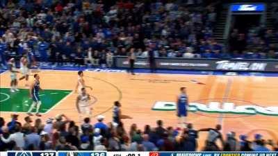 [Highlight] Delon Wright steals the Luka pass in the final seconds to seal the game for the wizards