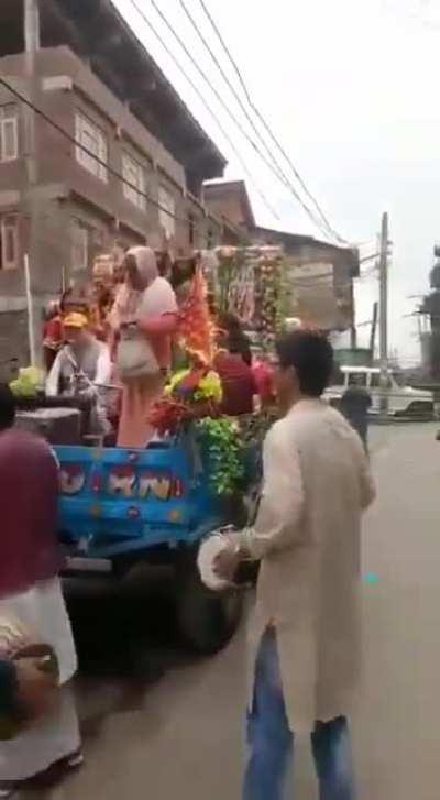 Hindu procession in Kashmir after 35 years