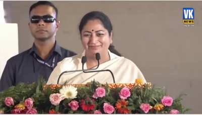 Is she for real? Isse koi roko bhai😭😭🙏🙏