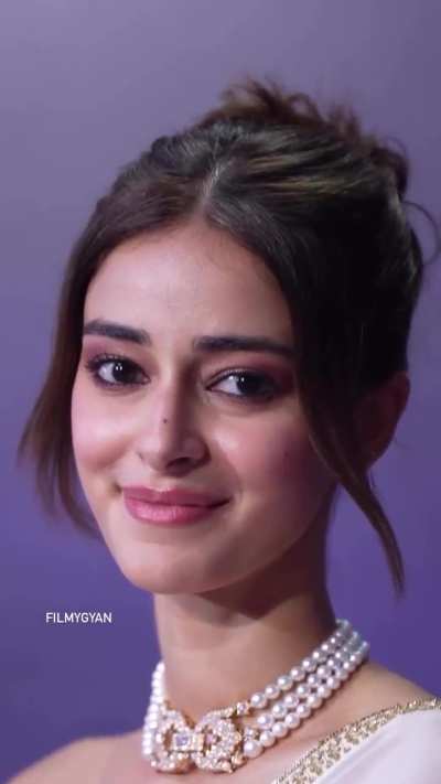 Face card 😍 r/AnanyaPandeyOfficial