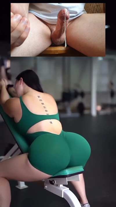 I took CumMax at the gym, not sure why I'm the only guy her- HHHHNNNGG *SPURT*