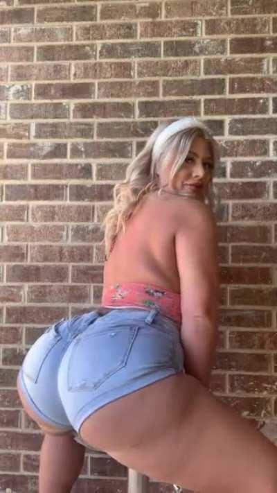 Austyn Monroe (@igmosthated)