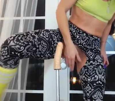 Fuckbot Squirt Show!