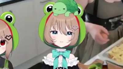 Layna is trying her best....