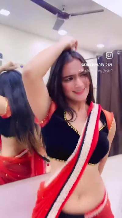 Khushiyadav12121 (Khushi Yadav) 