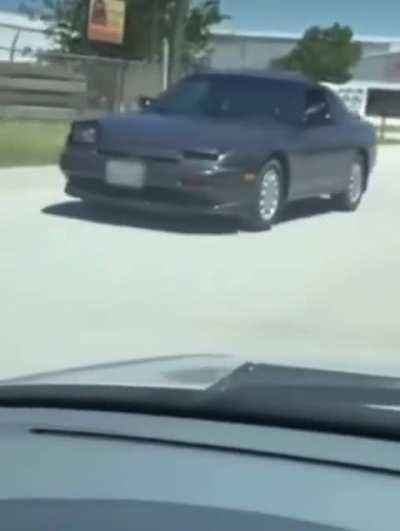 O CARA MANDOU UMA PISCADINHA