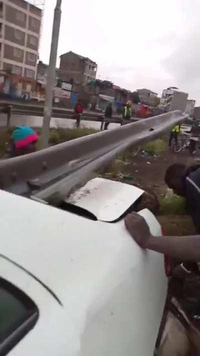 End of the road for this beautiful w211