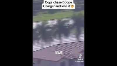 Police chase or Dodge Commercial? You decide 🤣