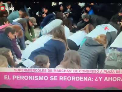 ¿Estan protestando por el garrahan o estan tratando de reanimar al peronismo?