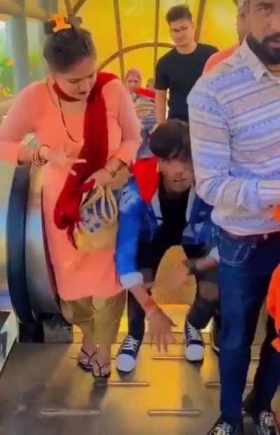 Why on the end of an escalator 🤦‍♂️