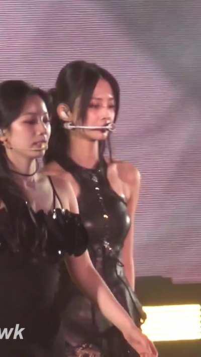 TZUYU new black outfit