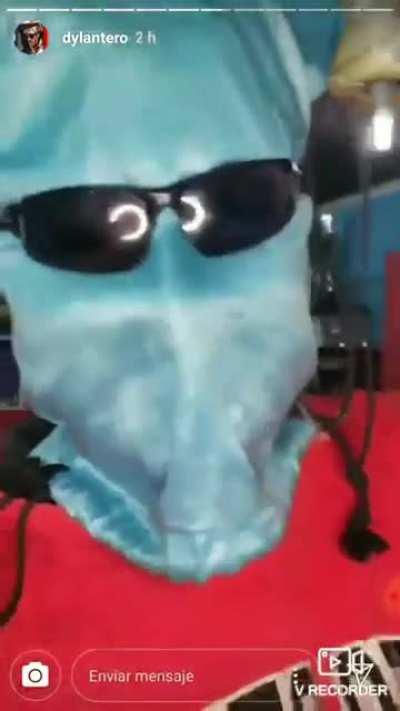 Noooo man, es primera vez que lo escucho y quede mal wn, (no critico al dylan solo que me dejo ._.) grande viejas (PD: No es mio, acepto el warn o ban, no se mucho las reglas ademas es mi primer post) (que xuxa me escribí la biblia wn)