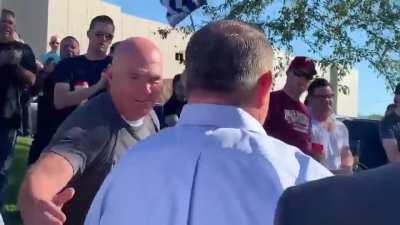 Philadelphia police officer facing charges of first-degree aggravated assault, second-degree aggravated assault, possession of an instrument of crime, misdemeanor assault and recklessly endangering another person is applauding by his fellow officers as he