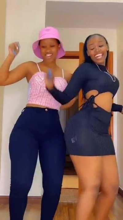 Both are too stunning !!! I can't pick!