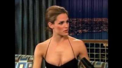 Jennifer Garner claiming ‘snuck’ isn’t a real word