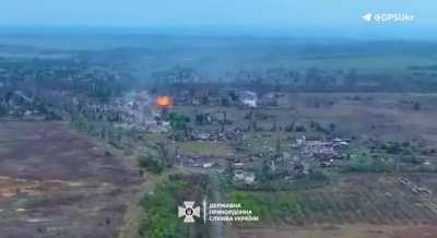 Ukrainian Border Guards use PC3B RAK-SA-12 on a HUMVEE chassis to hit areas of enemy concentrations with thermobaric rockets. Kostyantynivka direction. Pomsta Brigade. July 2025