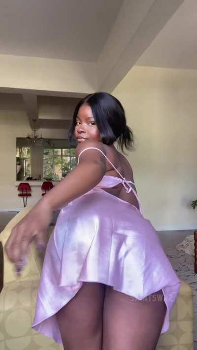 I never wear undies under my skirts