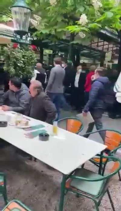 sebastian kurz im schweizerhaus